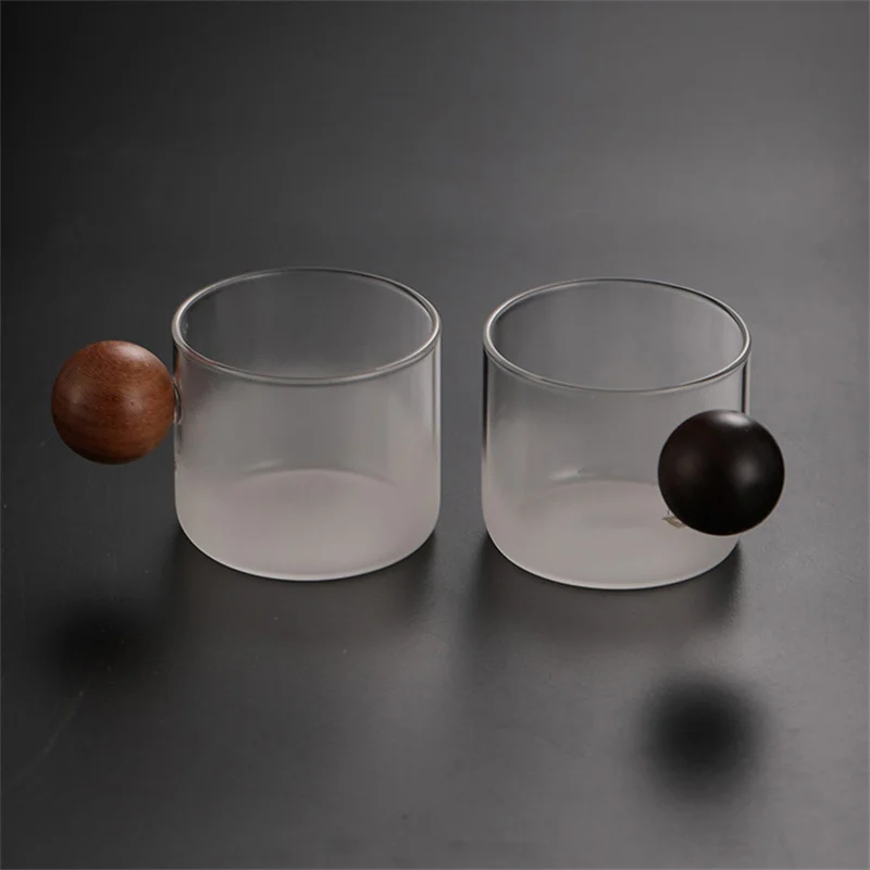 Cloud and Mist Frosting 80ml Small Kung Fu Tea Cup With Wooden Bead Handle Heat Resistant Glass Teacup Tasting Sake Wine Cup