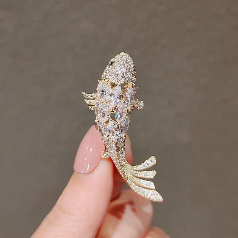

Every Year There Is A Fish Brooch Personality Fashion Small Fish Pin Button Sweater Suit Accessories Female Corsage