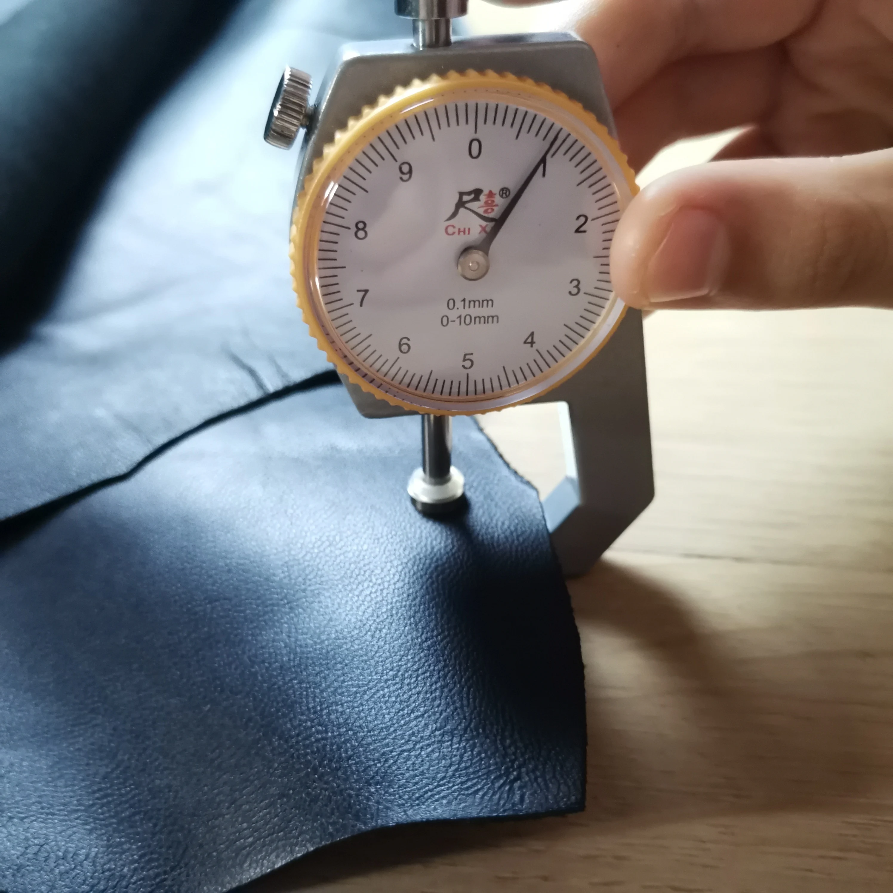 두꺼운 블랙 양가죽, 탑 가죽, 리얼 가죽 원단, 수제 DIY 신발 가방, 1mm 전체 판매