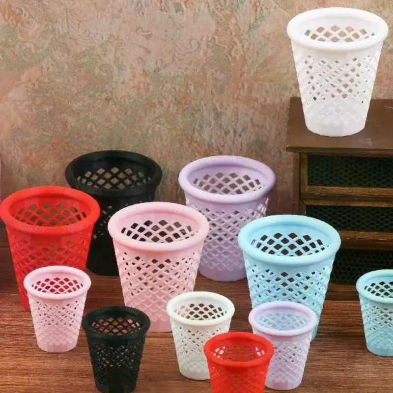 1/12 Dollhouse Mini Hollowed-out Trash Can - Micro Living Room Furniture Decoration Dolls House Scene Ornament Model