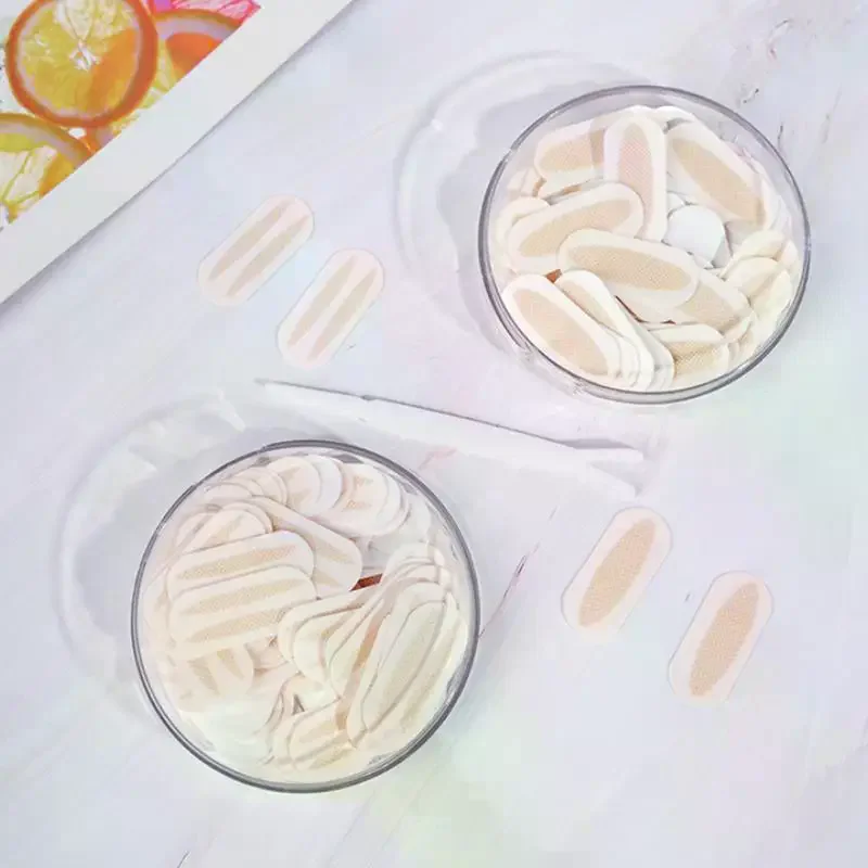 300PCS 자연스러운 투명 이중 눈꺼풀 스티커, 오래 지속되는 눈매 개선 뷰티 테이프 (단일 눈꺼풀 메이크업 도구)