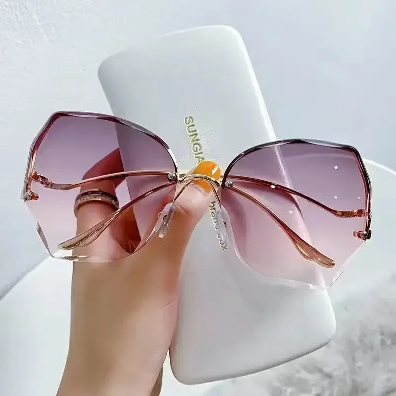 Irregular Round Sunglasses - Rimless Gradient Metal Women's Shades