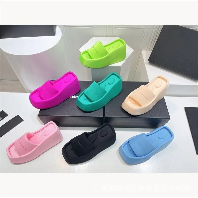 

Summer Travel Couples Home Slippers Men/women Plus Sandal Thick Slope Heel Slippers Square Colored Muffin Bottom Slipper