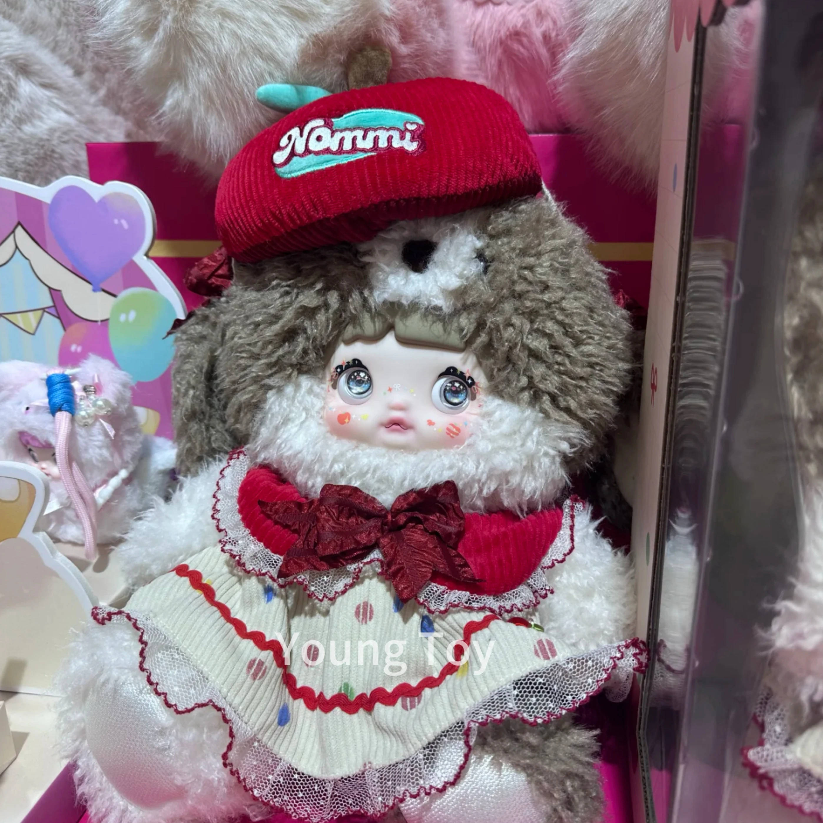 New Nommi 400% Bite Into Apple Vinyl Big Doll Elevator Plush