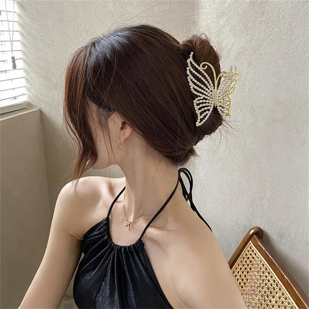 Butterfly jura hairstyle - YouTube