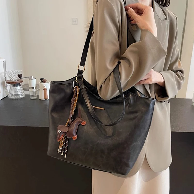 Women Vintage Shoulder Bag PU Leather Retro Tote Handbag Large Capacity Fashion Underarm Bag Female Travel Bag