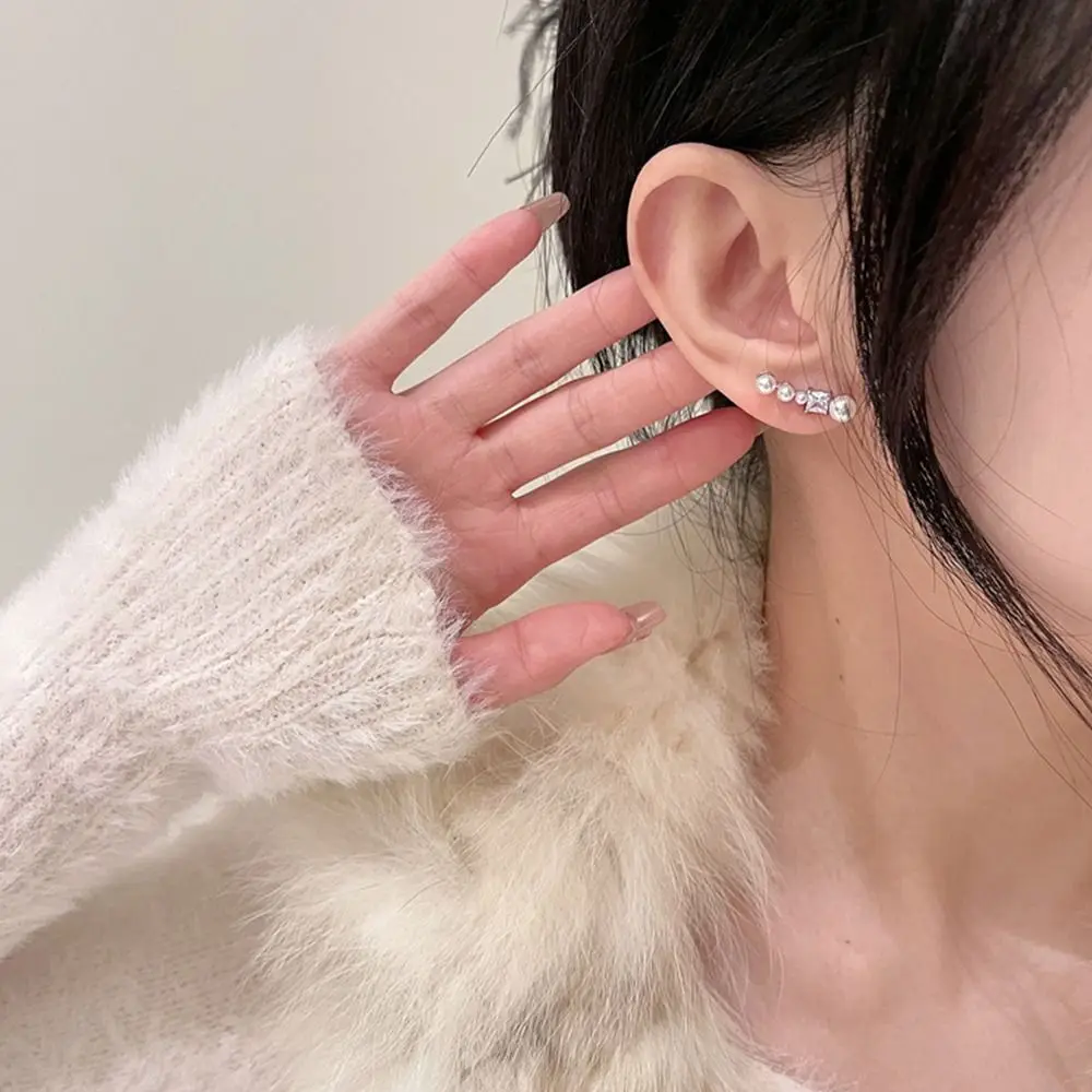 

Niche Design Sweet Alloy Fashion Jewelry Women Vintage Earrings Ear Studs Girl Stud Earrings Korean Style Earrings