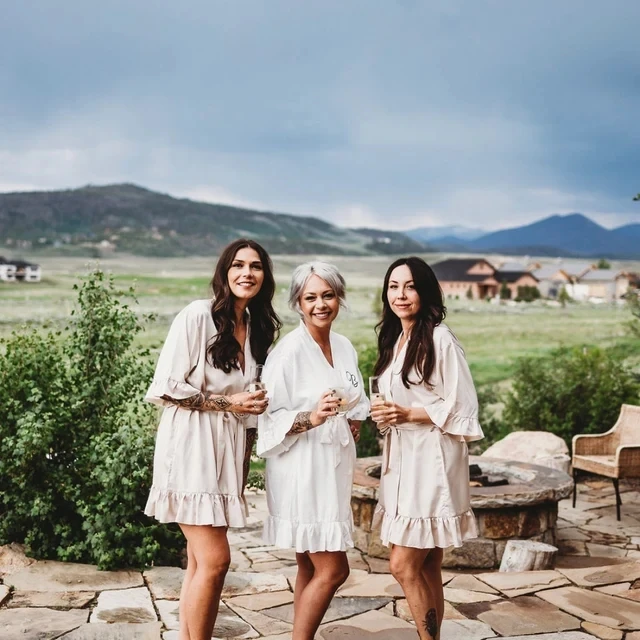 9 Colors Nightgown Soft Bathrobe Short Women's Lounge Bride Bridesmaid Morning Gown Solid Color Wedding Party Silky Robes Summer