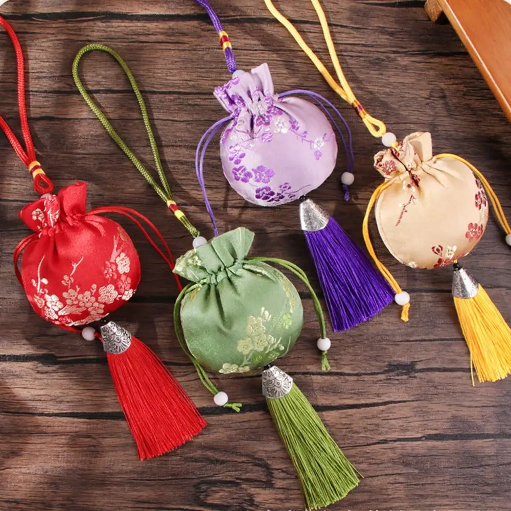 

Dragon Boat Festival Bag Plum Flower Sachet Retro Pattern Brocade Chinese Style Sachet Jewelry Packaging Small Pouch