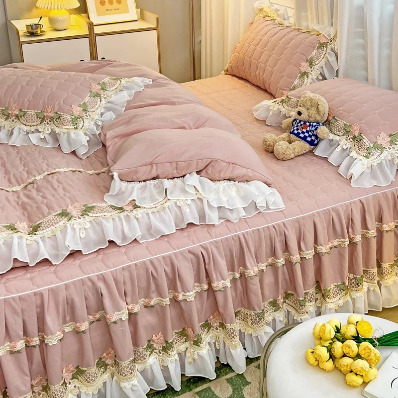 Pink Korean Princess Style Bedding Set Flowers Lace Ruffles Embroidery Quilted Thick Duvet Cover Bedspread Bed Skirt Pillowcases