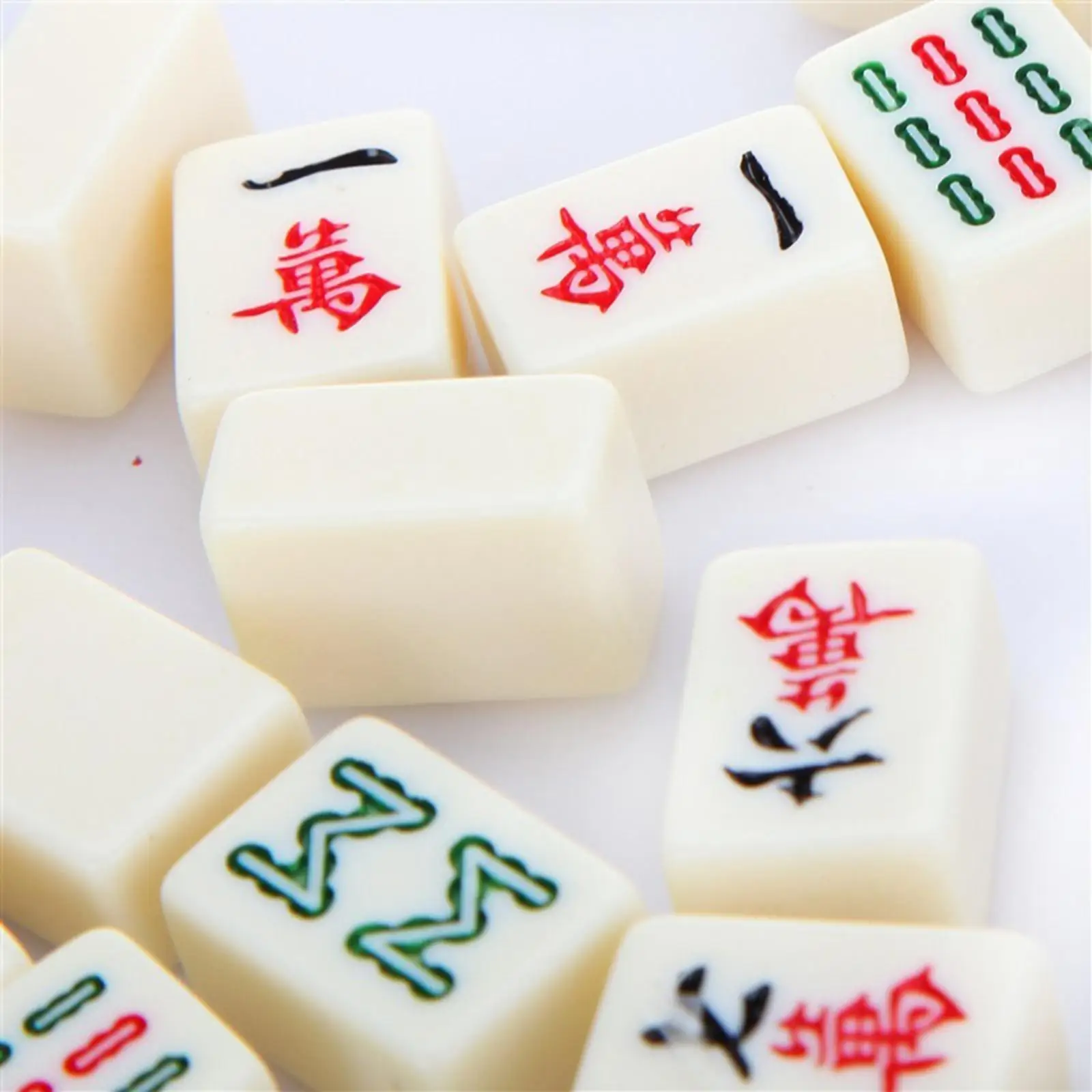 Chinese Mahjong Game Set 144 Sheets Traditional Chinese Version Game classic tiles Games Travel Mahjong Set for Travel