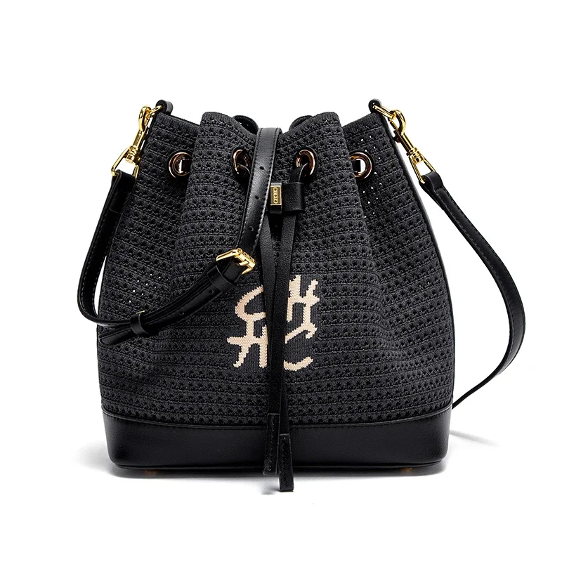 حقيبة دلو نسائية مصممة بأسلوب العطلات، وهي حقيبة ك...