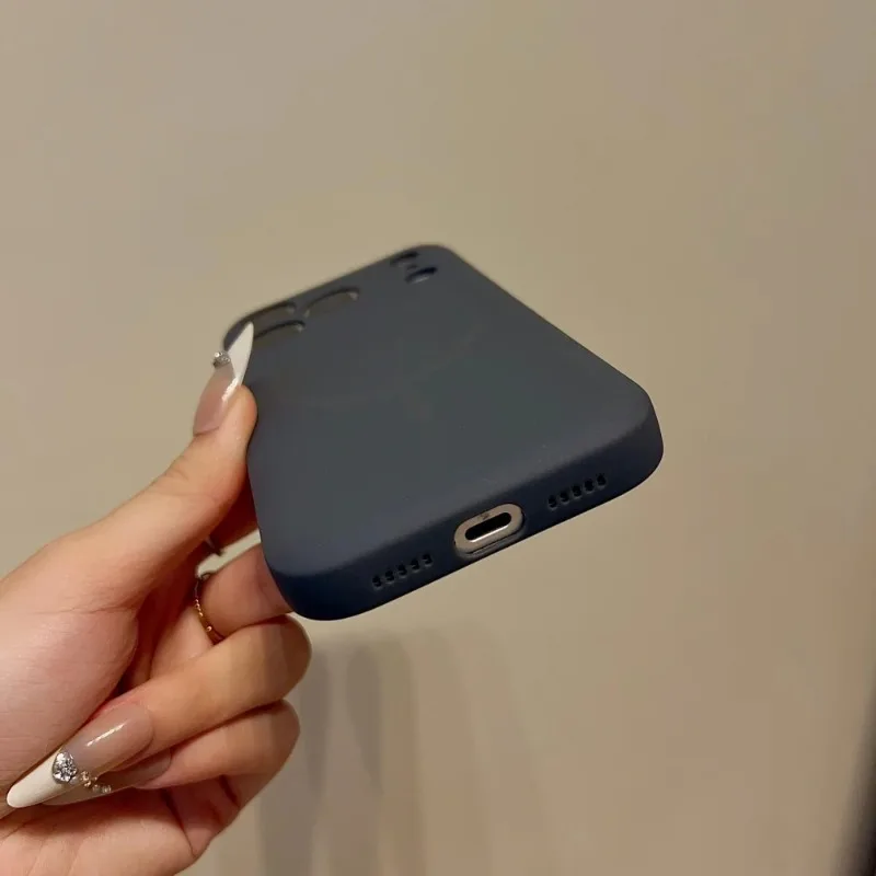 Deluxe Magnetic Phone Case with Magsafe Compatibility - Shockproof and Wireless Charging-Ready