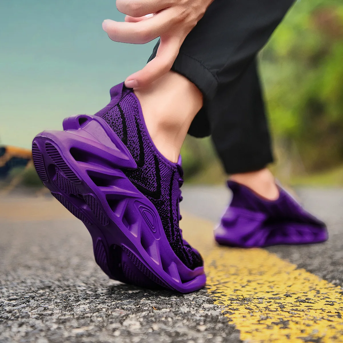 New Blade Shoes Fashion Sneaker Shoes for Men Comfortable Sports  Red Shoes Jogging Casual Shoes