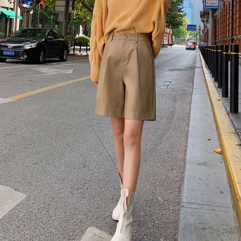 Women's Autumn Winter New Loose Five Points Leather Trousers 2024 Button Fashion PU Leather Shorts Female Solid oversized Shorts