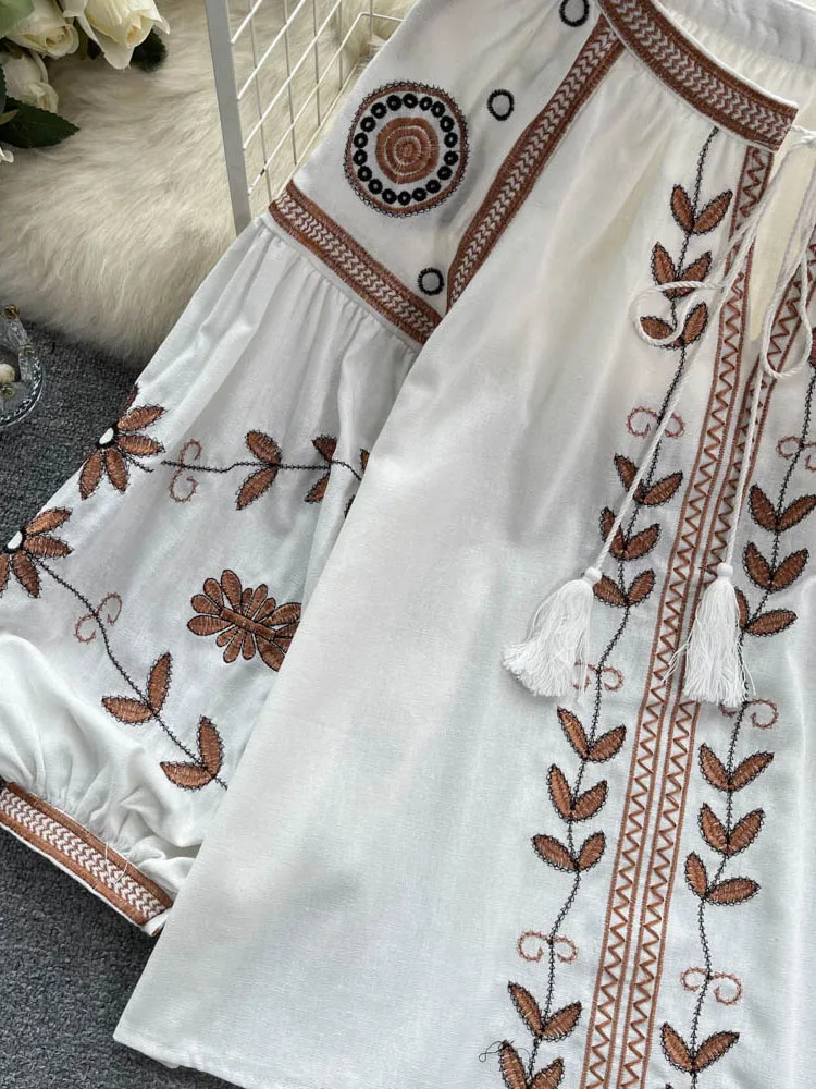 女性のための刺繍入りエスニックスタイルのブラウス,ラウンド