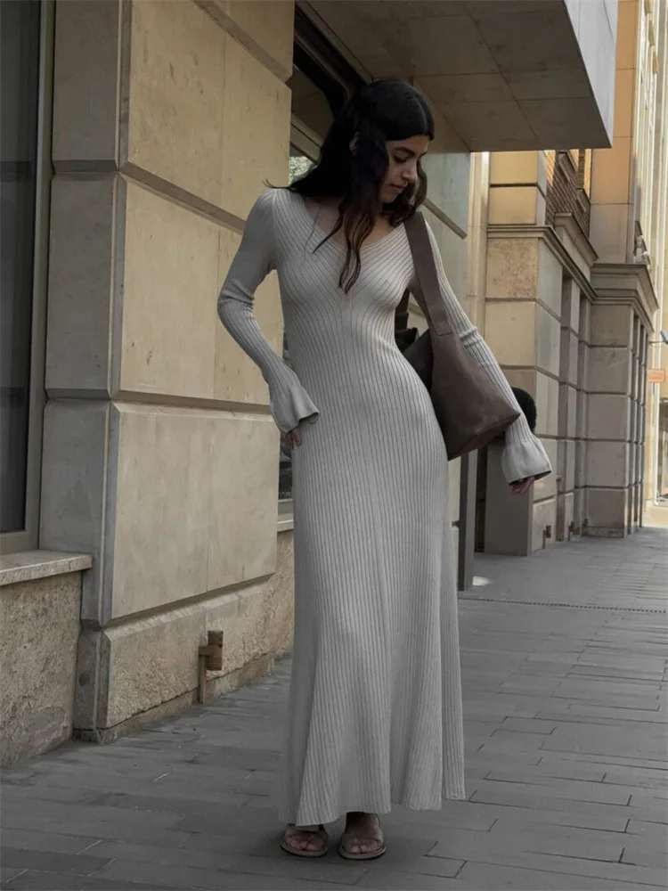Vestido retro de punto con cuello en V para mujer, suéter de canalé para otoño e invierno, vestido largo elegante, ajustado, con mangas acampanadas, ropa para mujer