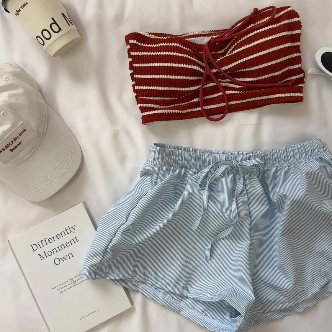 Striped Bikini Top Strapless Beachwear Women's Three-Piece Swimsuit Sexy Diva Split Design Ideal for Beach And Swimming