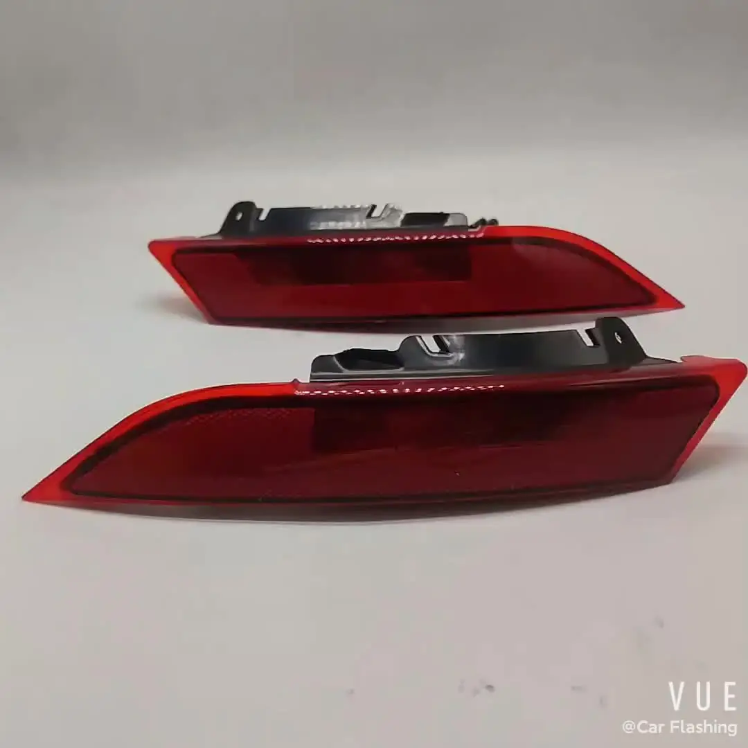 MCQNDS Feux Anti-Brouillard Auto Ensemble De Feux Arrière De Pare-Chocs Arrière De Voiture, Lampe Réflecteur LR082084 LR082083 Pour L&and R&Over Pour Discovery 5 2017 2018 2019 2020 (côté Droit