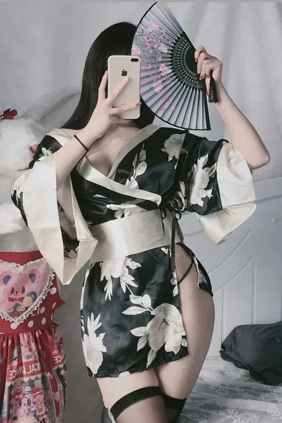 Sexy Japanese women's kimono traditional style cosplay suit cherry blossom bathrobe pajamas soft ribbons