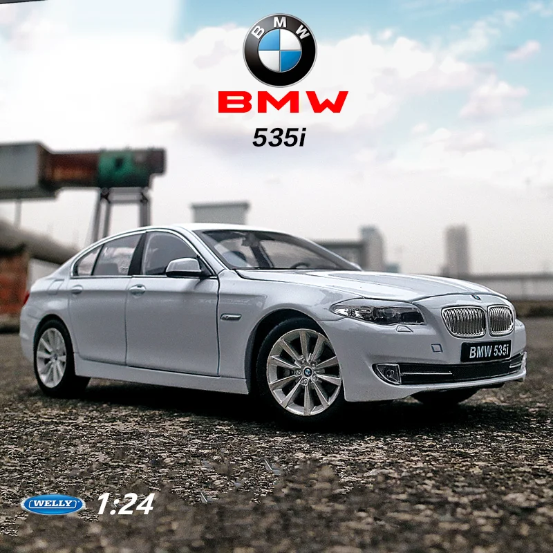 Welly 1:24 BMW 5 Series 535i Alloy Car Model Diecast Metal Toy Vehicles Model Car  High Simulation Collection Childrens Toy Gift