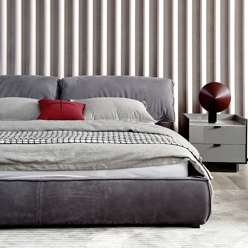 Modern minimalist fabric bed Italian minimalist light luxury master bedroom ins net red creative 1.8m wedding bed double