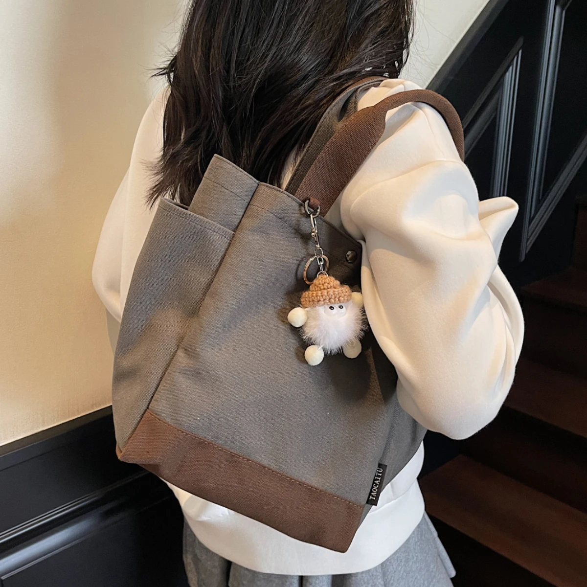 Large Capacity Canvas Bag for Women, Japanese Style Student Tote Bag for Class, Versatile Casual Zipper Shoulder Bag for Commuting to Work