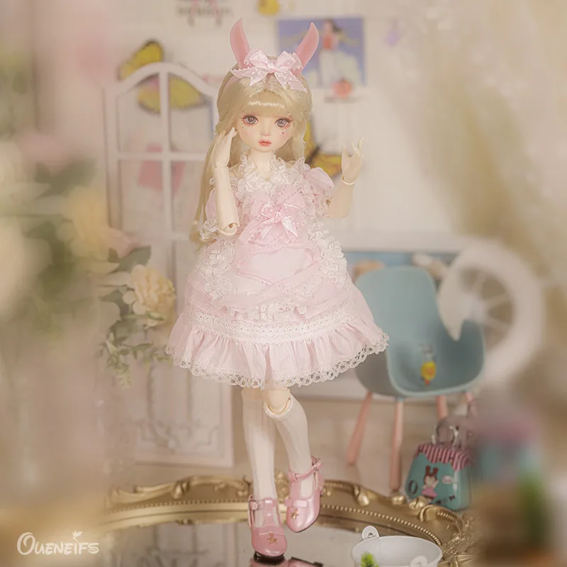 1/3 BJD Poupée Fille Fait À La Main Jouet Mignon Boule Pièce