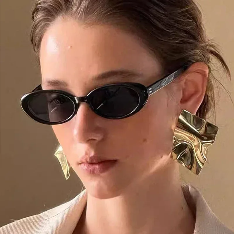 Polarized Sunglasses Vintage Oval Sunglasses Women Luxury Brand Designer Small Oval Sun Glasses Retro Men Rivets Sun Glasses Oculus