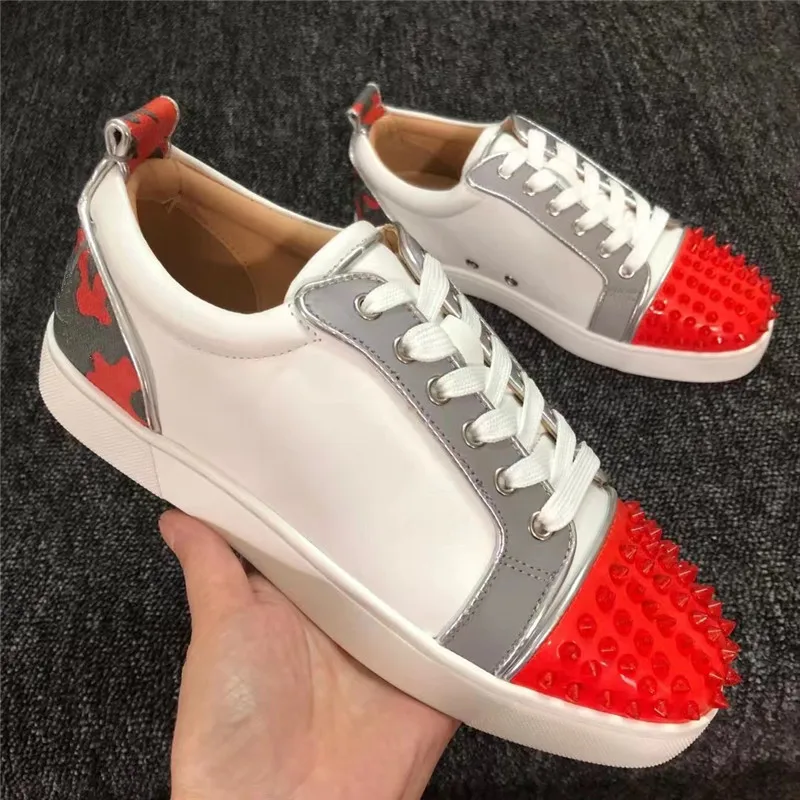 

New Handmade Patchwork Spike Rivet Men Shoes Fashion Lace Up Breathable Men Casual Shoes Low Top Flats Mens Sneakers Size 35-47