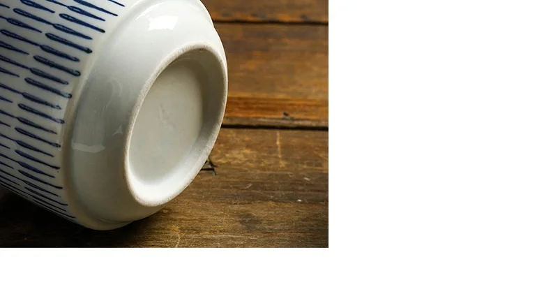 Description Picture 5 of item1 Piece Small Vintage Ceramic Stew Pot With Lid Bowl Dessert Steamed Egg Soup Bowl Creative Household Restaurant Stew Pot
