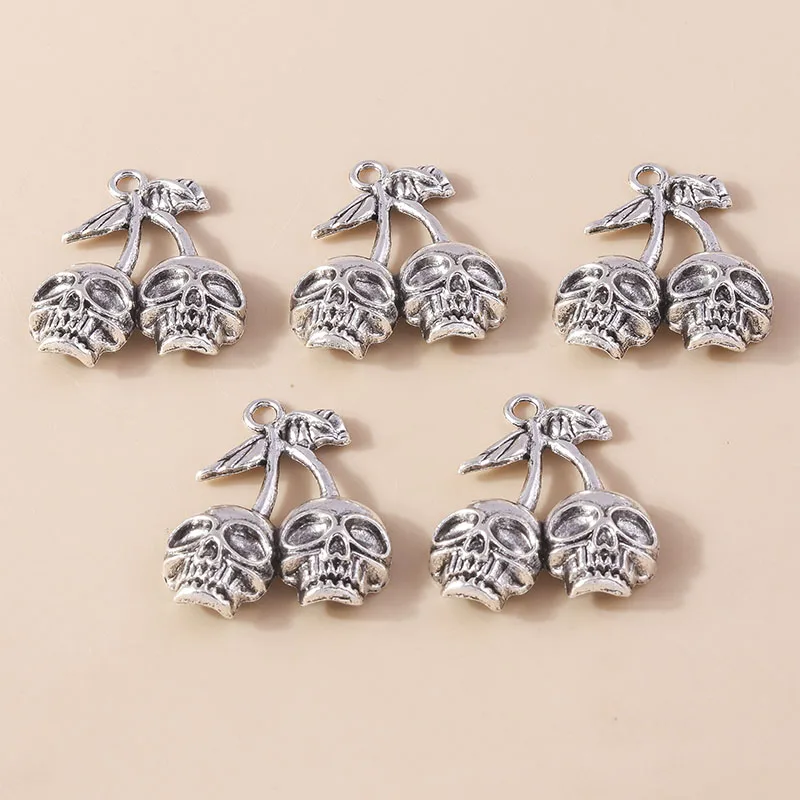 Leslie 4 Stück 31 x 39 mm Legierung Kirschschädel Skelett Charms für Ohrring Halskette DIY Schmuck Vintage Totenkopf Anhänger handgefertigte Erkenntnisse