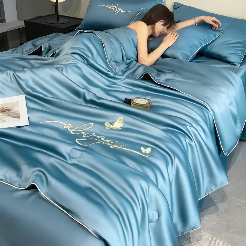Summer Quilt Cooling Comforter Soft Slippery Bedding Cold Thin Wadding Blanket Gift for Children Boyfriend Couple