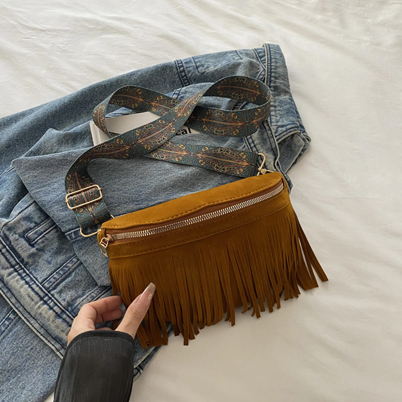 Faux Suede Fringe Shoulder Bag with Adjustable Strap Hobo Bag Vintage Chest Bag for Women Work Shopping Travel