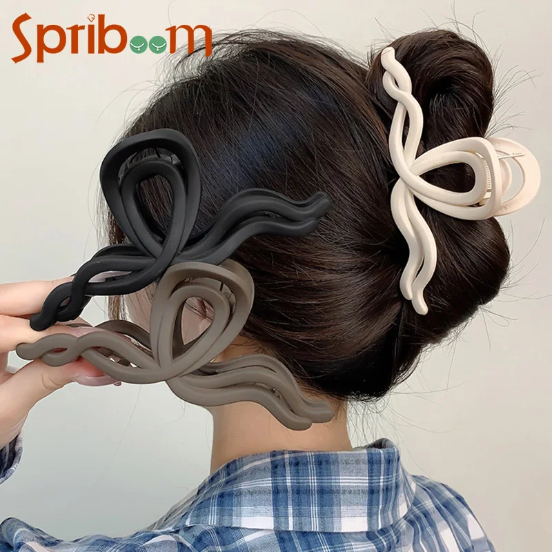 

Fashion Women Hair Clips Geometric Wave Hair Claw Clip Frosted Simple Large Size Hairpin Korean Hair Accessories Girls Headwear