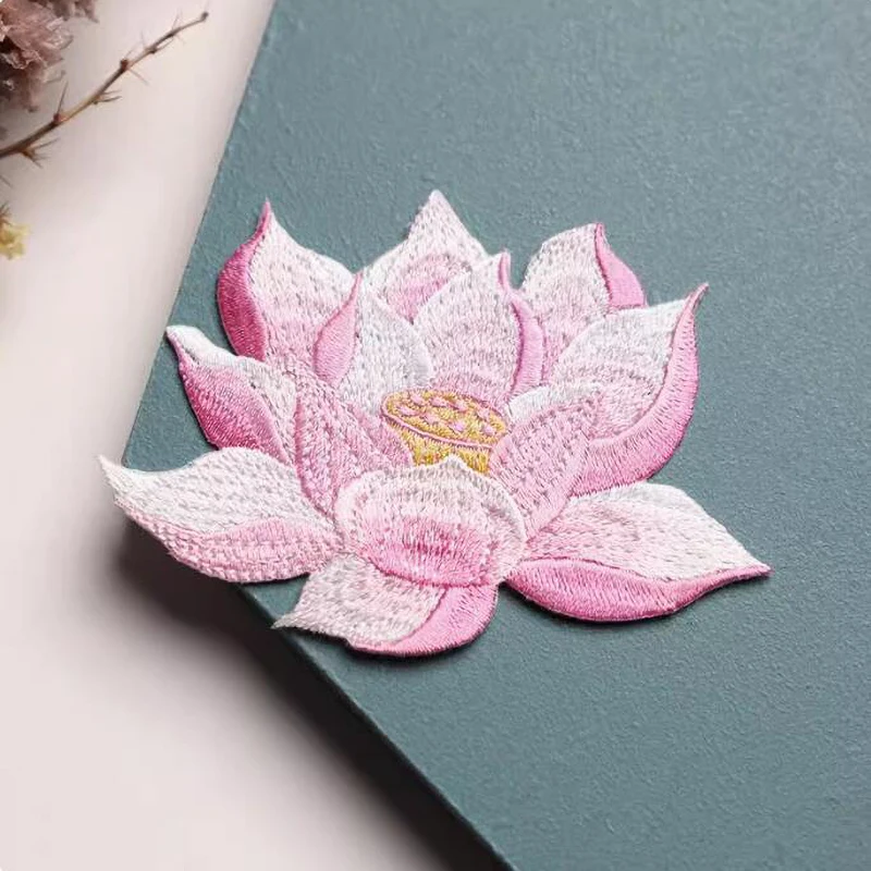 1 Stück Rosa Lotusblumen-Stickerei-Aufnäher für Kleidung, zum Aufbügeln, für Kleider, Taschen, Dekoration, Applikation, DIY-Reparatur