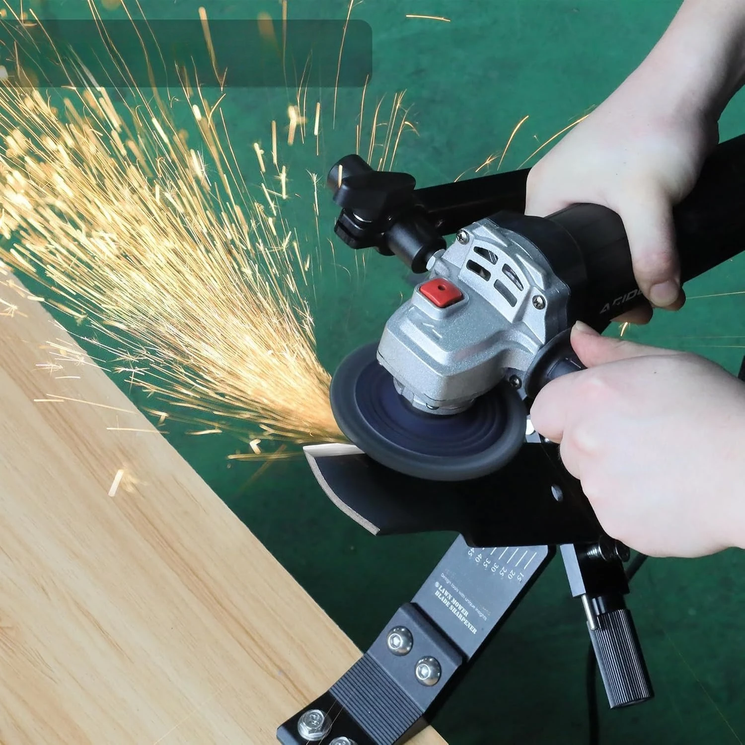Lawn Mower Blade Sharpener 15°–45° Adjustable with Ball Bearing Handle 3