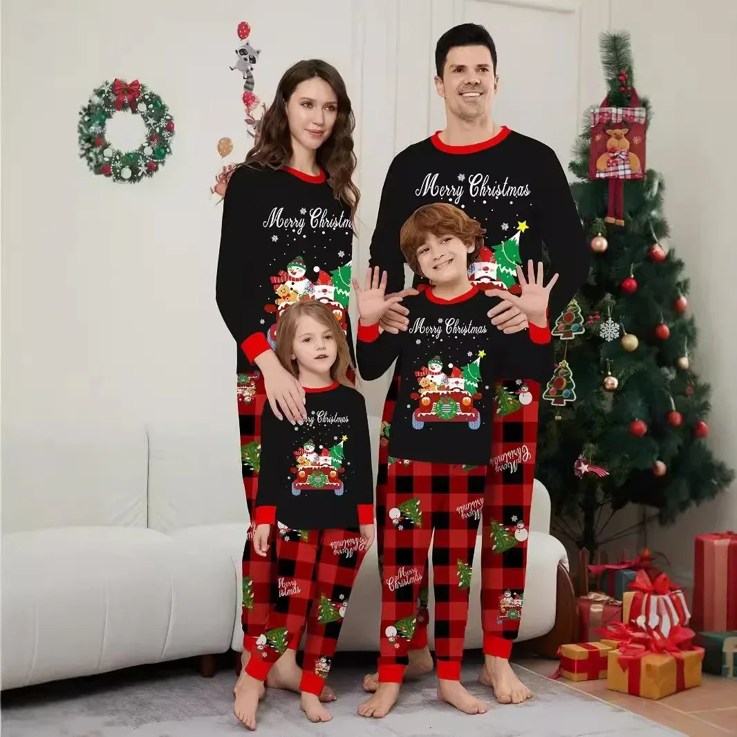 thumbnail image 5 of Conjunto de pijama navideño con estampado de árbol de Papá Noel de invierno 2024, conjunto a juego para mamá, hija, papá e hijo, traje de 2 piezas, ropa de hogar, look familiar navideño, 5 of 5