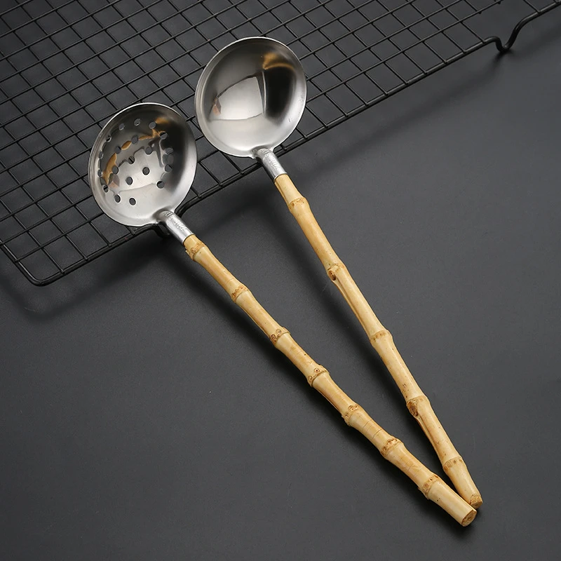 

Stainless Steel Soup Spoon with Long Wooden Handle Colander Large Ladle Hot Pot Kitchen Strainer Japanese Style Tableware