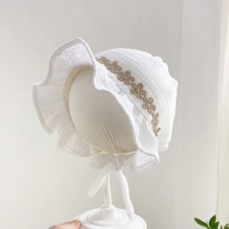 Summer Newborn Baby Hat Cute Lace Flower Thin Sun Hat Toddler Princess Baby Girl Bonnet Newborn Beanie Caps Photography Props cheap baby accessories	