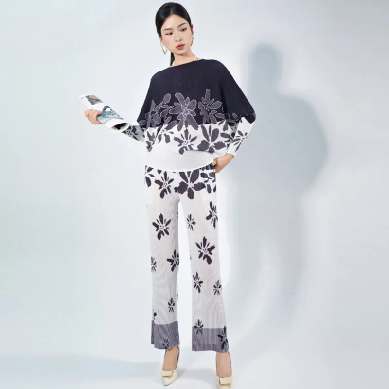 

Женский Повседневный костюм COZOK, плиссированный топ с рукавом «летучая мышь» и круглым вырезом и универсальные прямые брюки, WT308, 2024