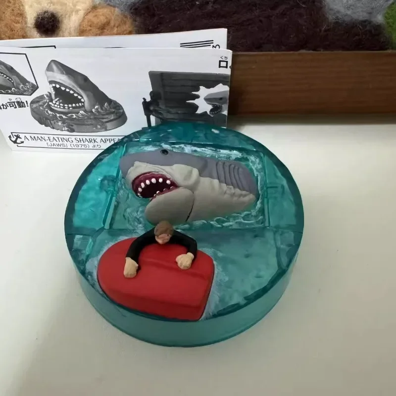 Great White Shark Scene Gashapon Creative Action Figure Decoration Ornaments Collection