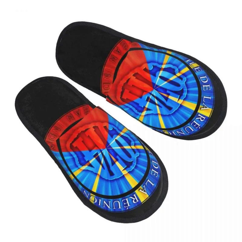 

974 Reunion Island Flag Guest Slippers for Bedroom Women Custom Print House Slipper