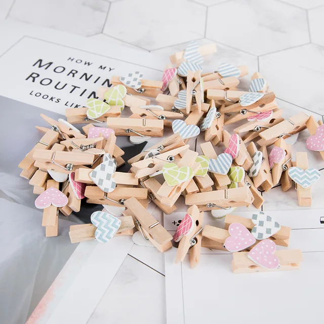 35X7 Mm 20Db Fából Készült Színes Szerelmi Szív Fotó Klipek Memo Papír Peg Ruhaspin Lapírkészlet Karácsonyi Esküvői Kézműves Otthoni Dekoráció