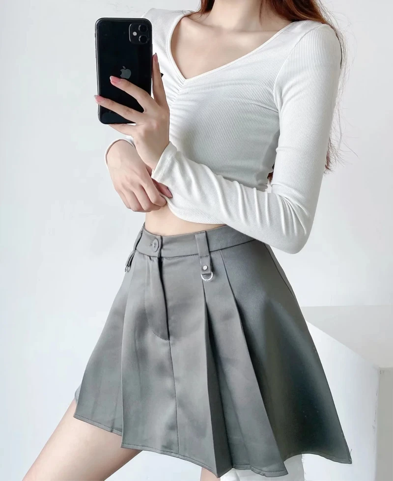 Women Pleated Mini Skirt With Pepping Underpants