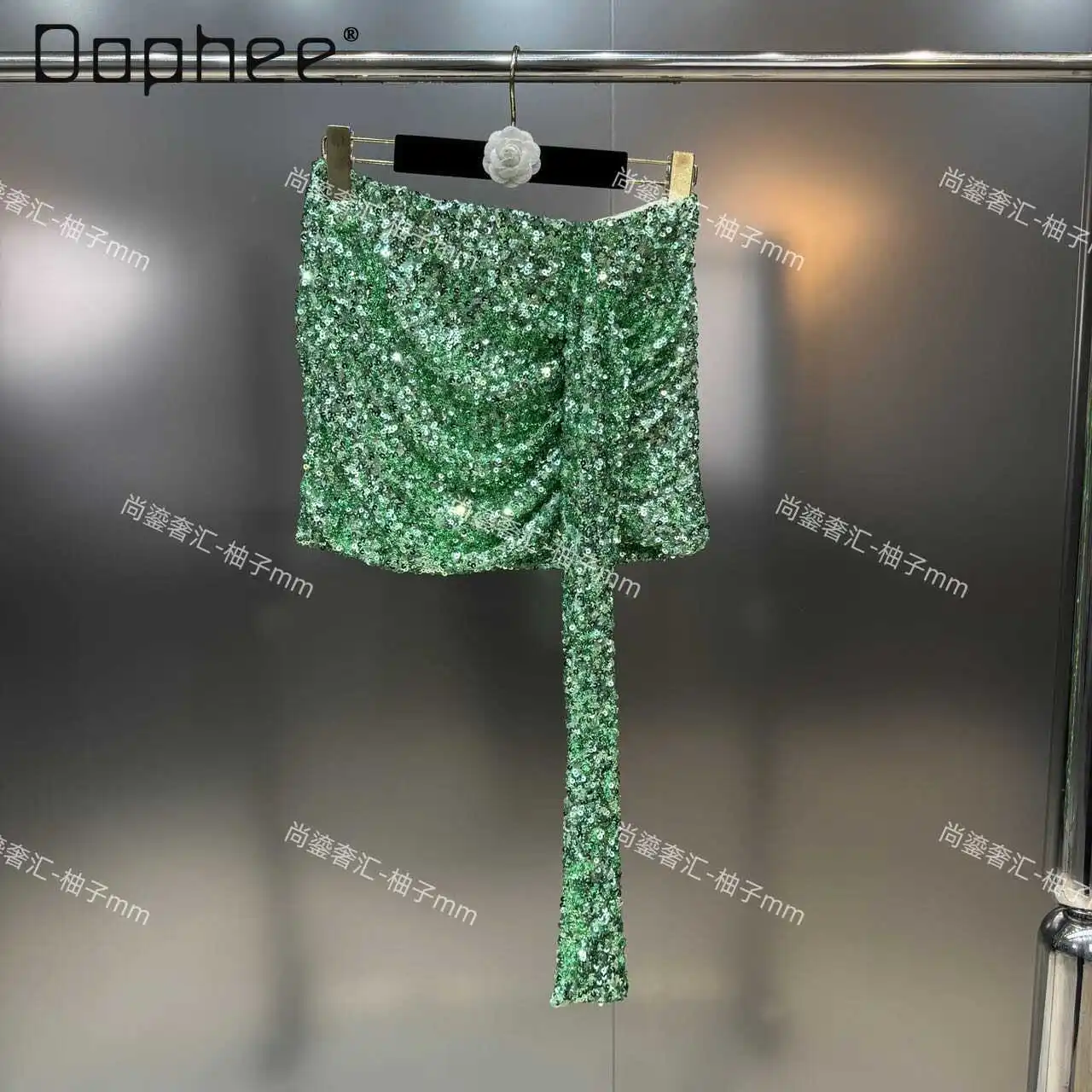 

Sexy Green Sequined Short Hip Skirt Woman 2024 Summer New Club Irregular High Waisted Ribbon Pleated Slim Mini Skirts for Women