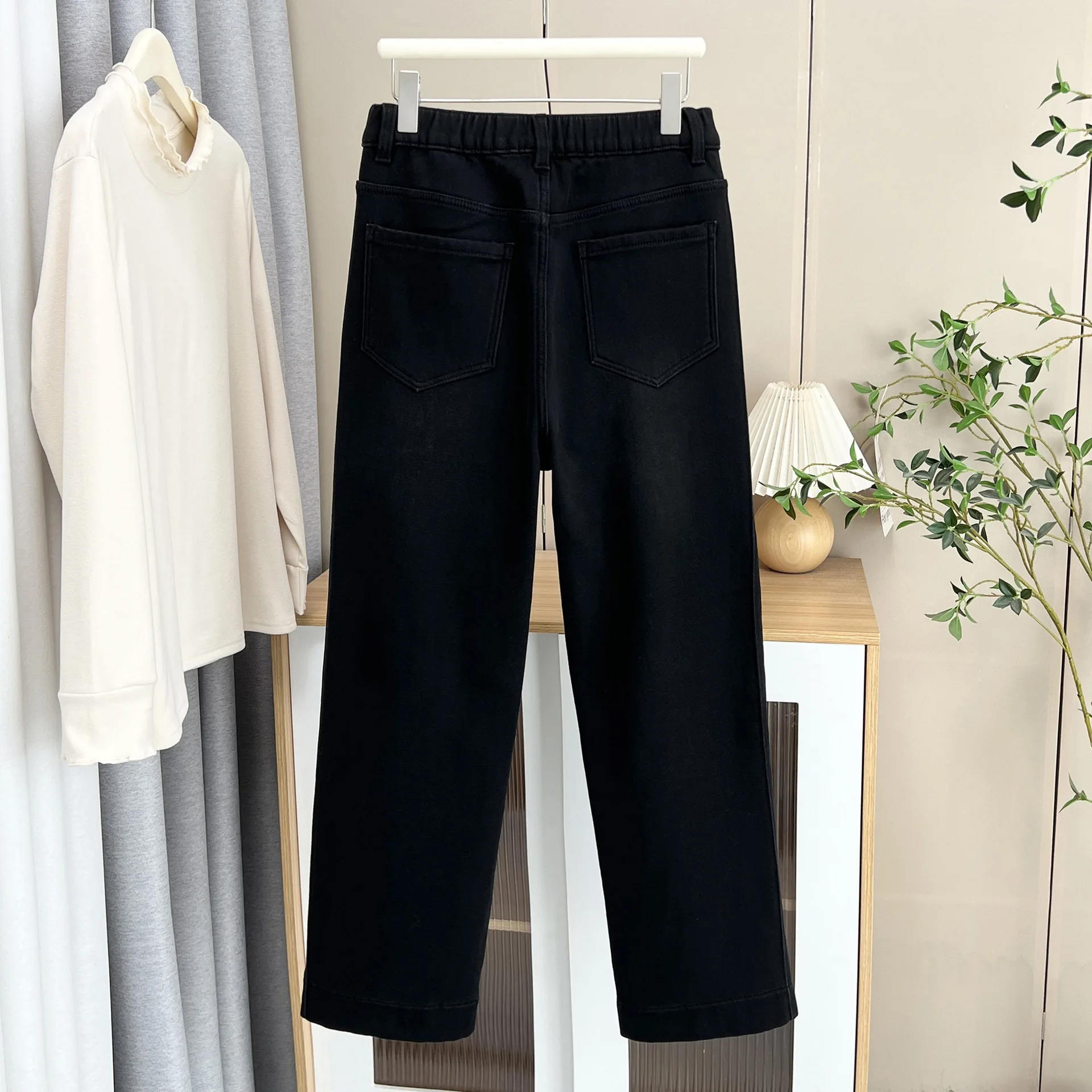 Fashion Plus Size Women's Jeans Winter Simple Fleece And Thickened Denim Straight Leg Pants Side Splicing Long Trousers 8661