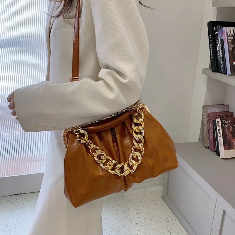 ELECTRIC ORANGE CROSSBODY BAG WITH GOLD CHAIN – Le Obsession Boutique