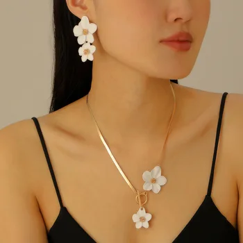 Jewelry Sets Korean Fashion White Flowers Earrings For Women Jewelry 2025 Trending New Spray Painted Flower Necklace Anklet Gift
