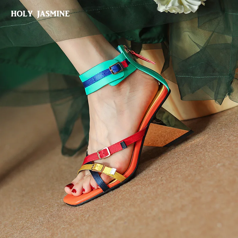 2022 Summer New European America Fashion Style Metal Strange Heels Peep Toe Cut Out Back Strap Bling Women Gladiator Sandals